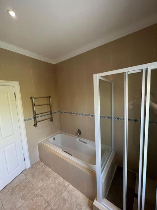 Elgin Townhouse-excellent Location * Cape Town